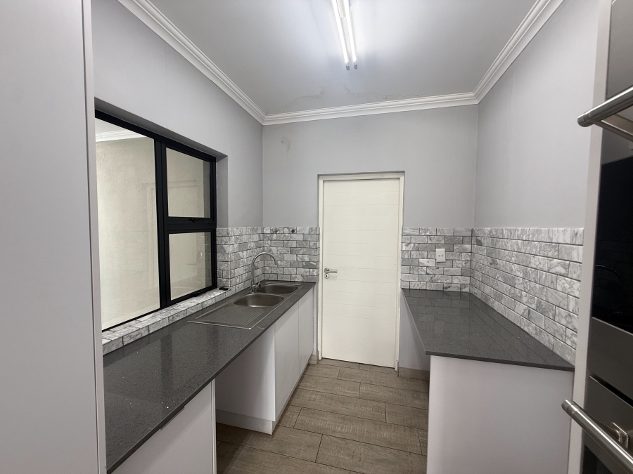 3 Bedroom Property for Sale in The Islands Estates North West